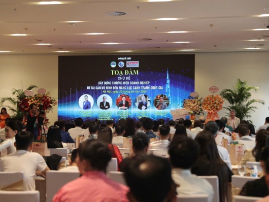 Ấn tượng chương trình “Báo chí đồng hành cùng nghệ nhân, doanh nhân, doanh nghiệp trong kỷ nguyên vươn mình của dân tộc”
