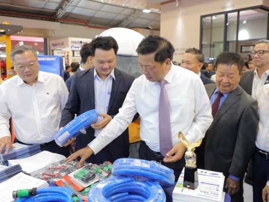 Hơn 2.500 gian hàng hội tụ giải pháp xanh và công nghệ mới tại Vietbuild TP.HCM