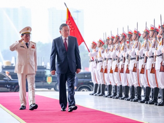 Tổng Bí thư, Chủ tịch nước Tô Lâm: Bảo vệ an ninh theo nguyên tắc “phát triển đến đâu, an ninh đến đó”