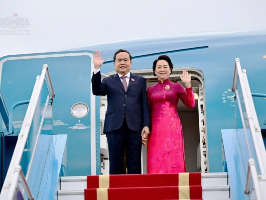 Chủ tịch Quốc hội Trần Thanh Mẫn và phu nhân lên đường thăm chính thức Hàn Quốc, Mông Cổ