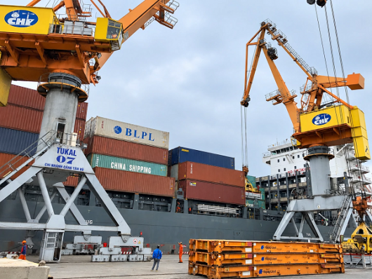 Bộ Công thương tìm giải pháp giảm chi phí logistics để thúc đẩy xuất khẩu