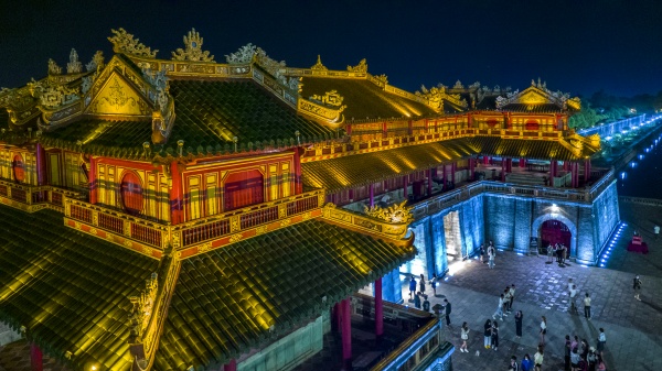 Phóng sự ảnh: Theo dấu di tích cố đô!