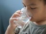 Ba thói quen uống nước gây hại cho cơ thể vào ngày nắng nóng